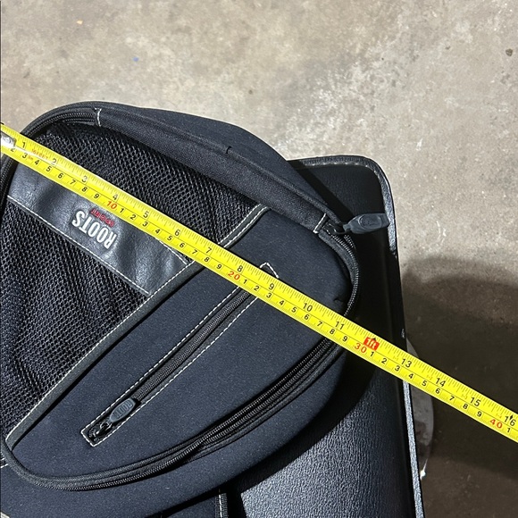 Roots Black Triangular Backpack - Picture 5 of 6